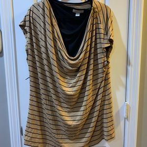 Short sleeve maternity tunic